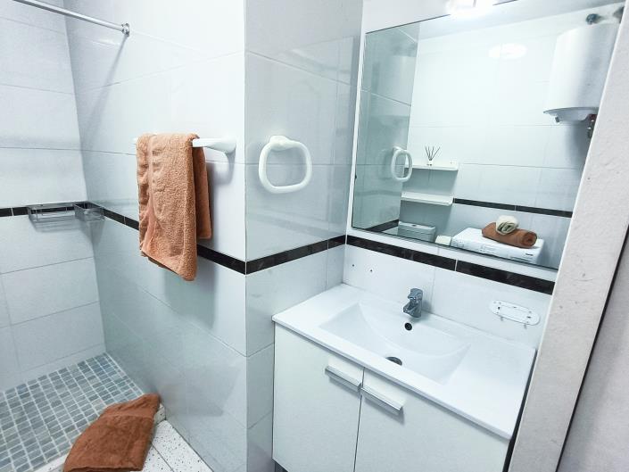 Image No.17-1 Bed Apartment for sale