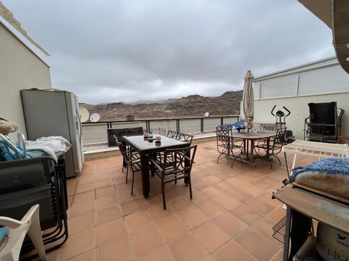 Image No.21-3 Bed House for sale