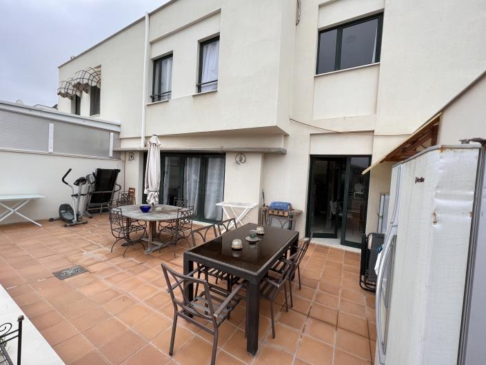 Image No.20-3 Bed House for sale