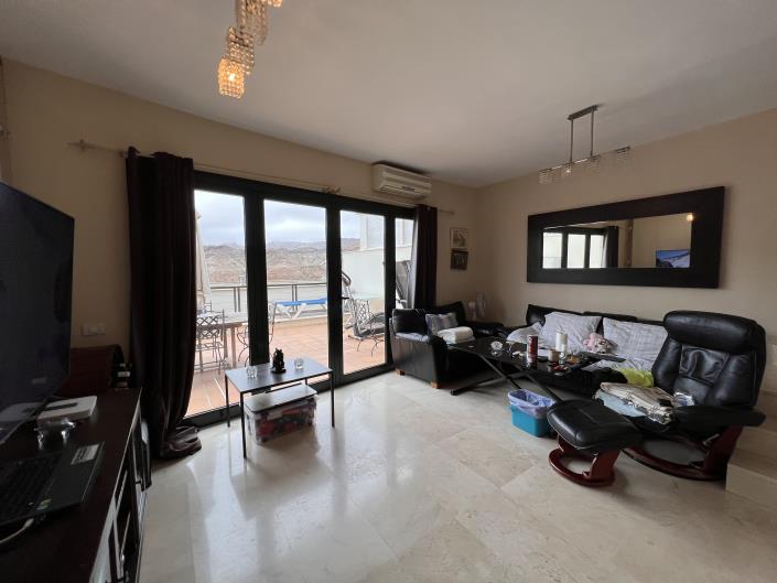 Image No.11-3 Bed House for sale