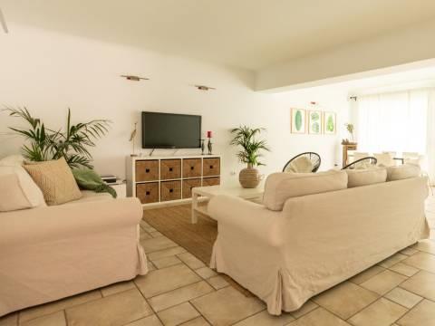 Image No.17-5 Bed Villa for sale