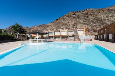 65ec7e77-7680-4b49-ae10-1bab0ce38ed9