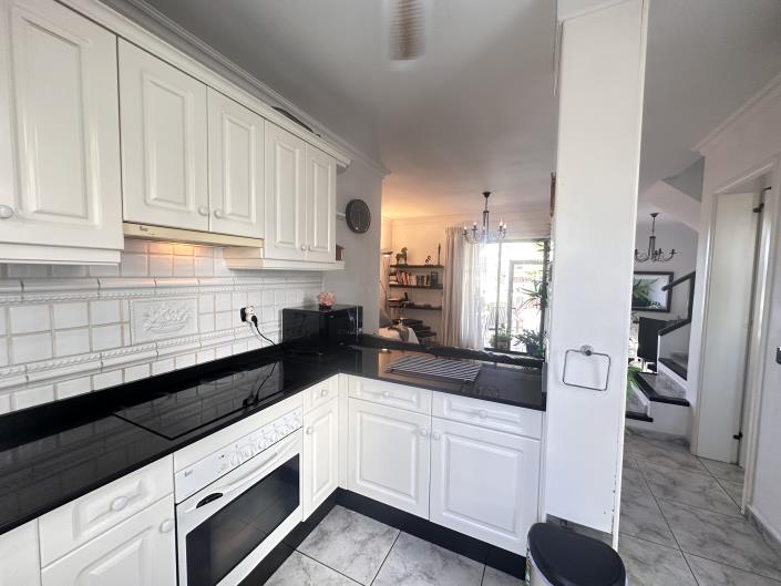 Image No.25-3 Bed Duplex for sale