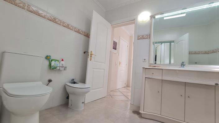 Image No.46-3 Bed Bungalow for sale