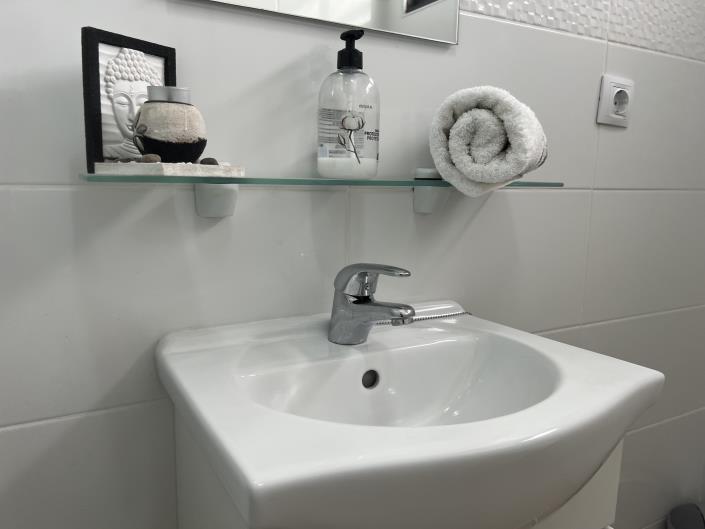 Image No.26-1 Bed Apartment for sale