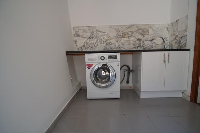 Image No.18-3 Bed Villa / Detached for sale