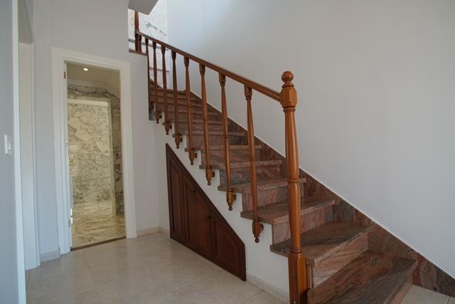 Image No.12-3 Bed Villa / Detached for sale