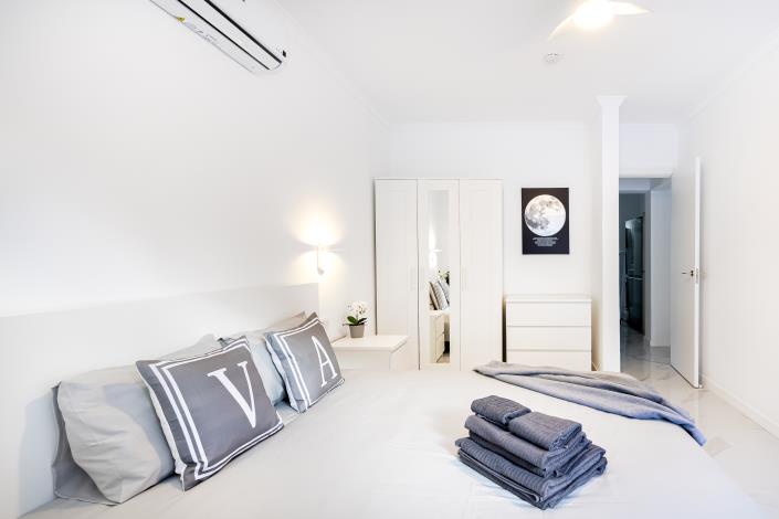 Image No.21-4 Bed Chalet for sale