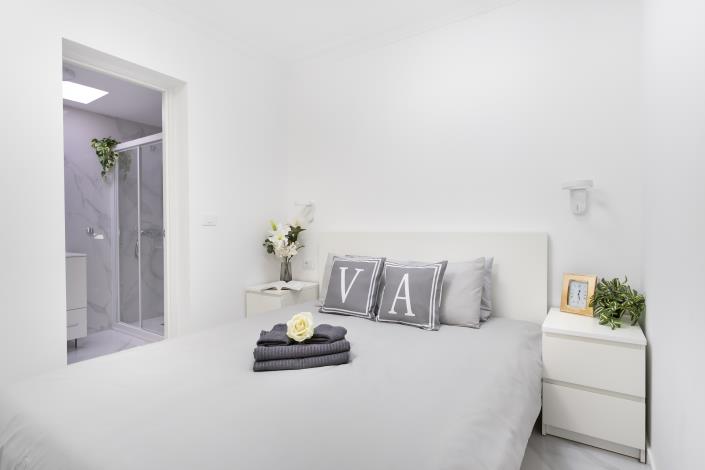 Image No.15-4 Bed Chalet for sale