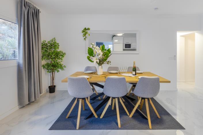 Image No.9-4 Bed Chalet for sale