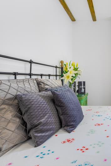 Image No.20-2 Bed Apartment for sale