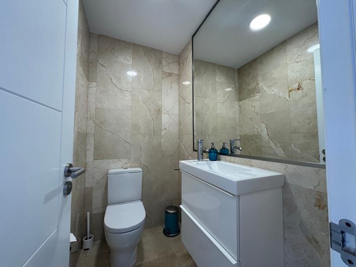 Image No.20-2 Bed Chalet for sale