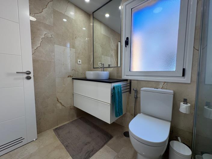 Image No.32-2 Bed Chalet for sale