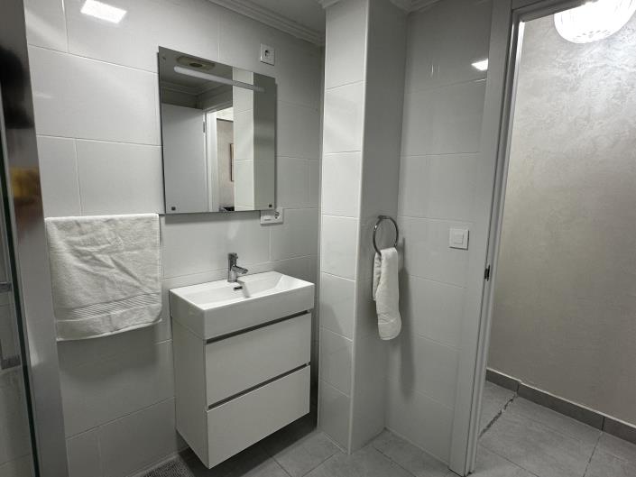 Image No.15-2 Bed Apartment for sale