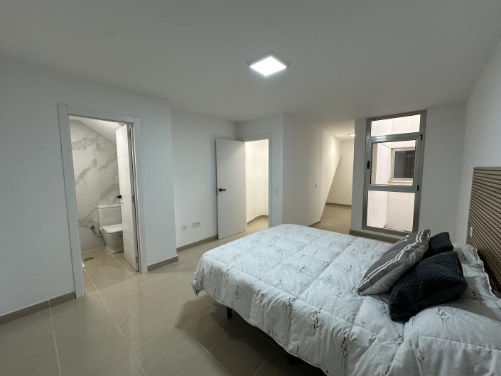 Image No.25-1 Bed Duplex for sale