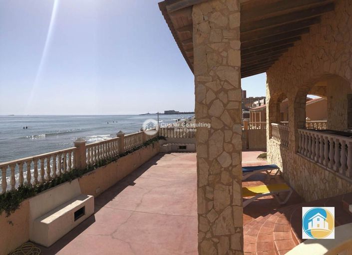 Image No.1-5 Bed Villa for sale