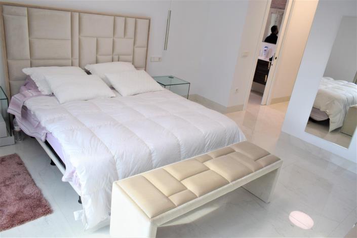 Image No.29-5 Bed Villa for sale