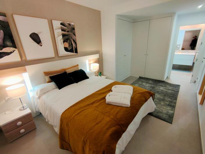 Image No.26-3 Bed Apartment for sale