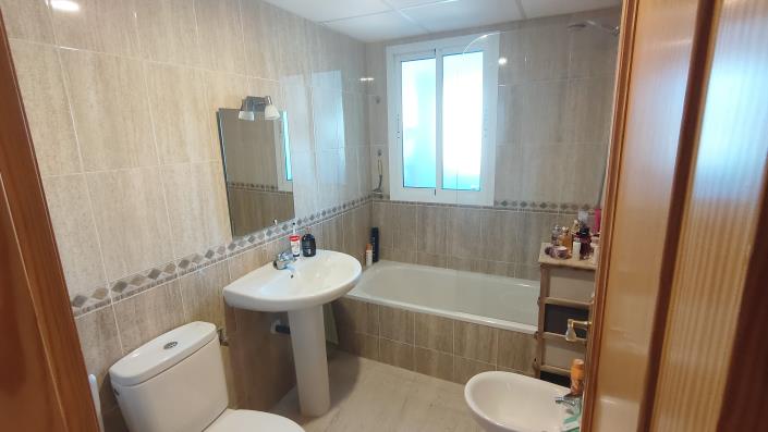 Image No.14-3 Bed Apartment for sale