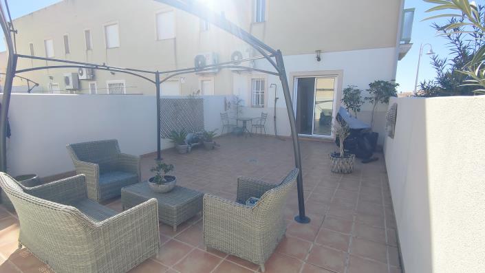 Image No.24-3 Bed Apartment for sale