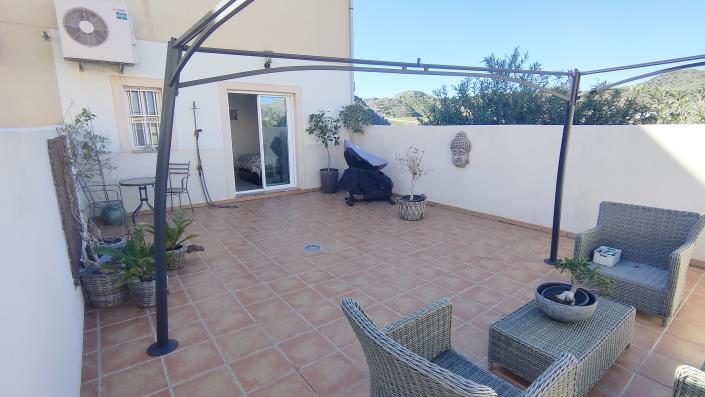 Image No.25-3 Bed Apartment for sale