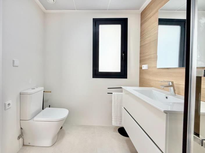 Image No.30-2 Bed House/Villa for sale