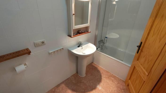 Image No.23-3 Bed Apartment for sale