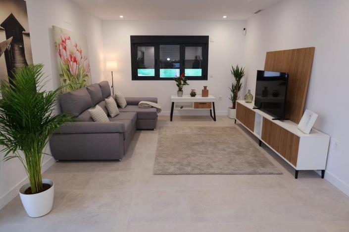 Image No.31-3 Bed House for sale