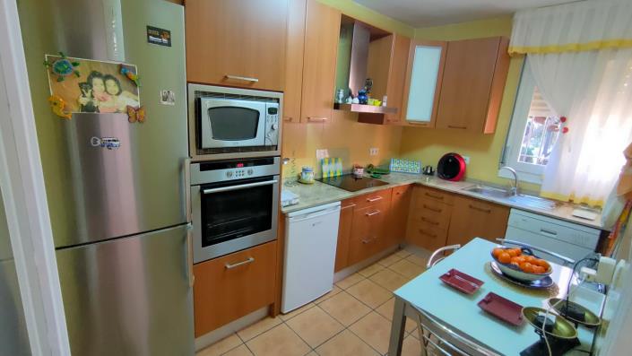 Image No.11-3 Bed Duplex for sale