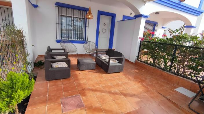 Image No.1-3 Bed House for sale