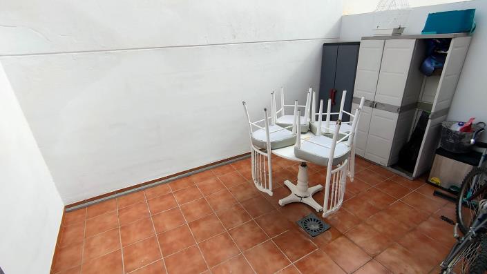 Image No.10-3 Bed House for sale