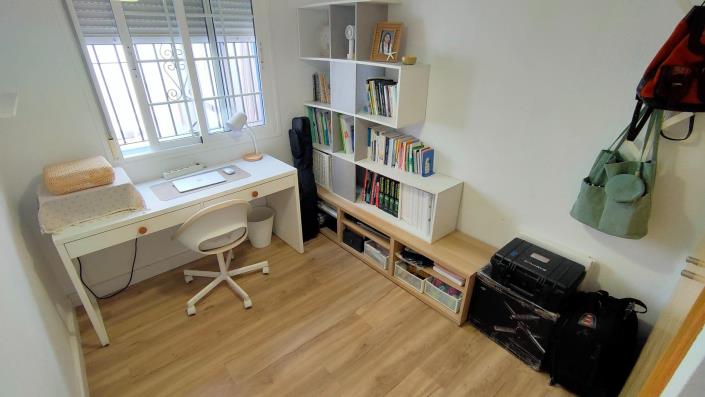 Image No.11-3 Bed House for sale