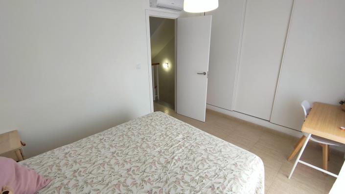 Image No.14-3 Bed House for sale