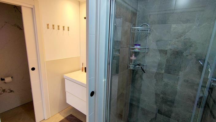 Image No.19-2 Bed Apartment for sale