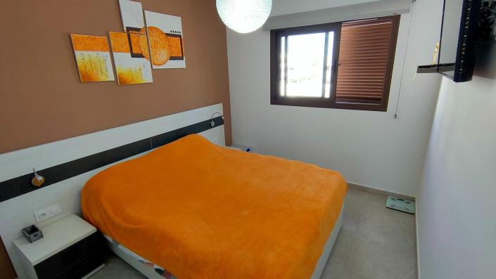 Image No.20-2 Bed Apartment for sale