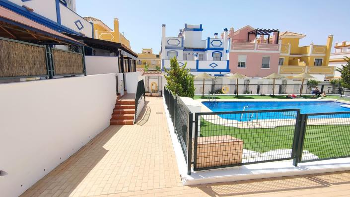 Image No.3-3 Bed House for sale