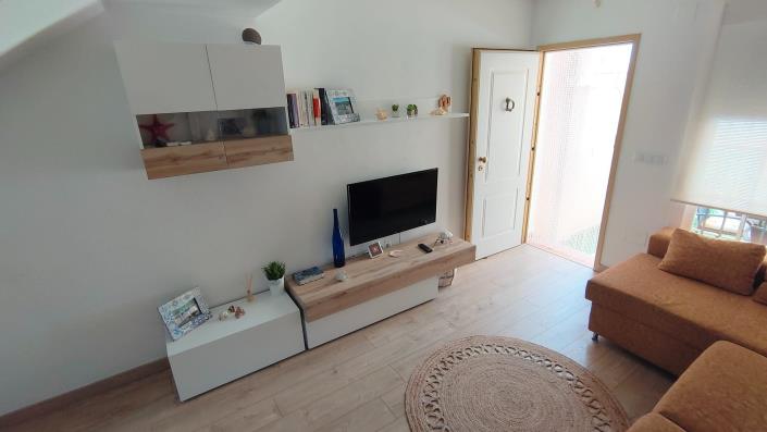 Image No.19-3 Bed House for sale