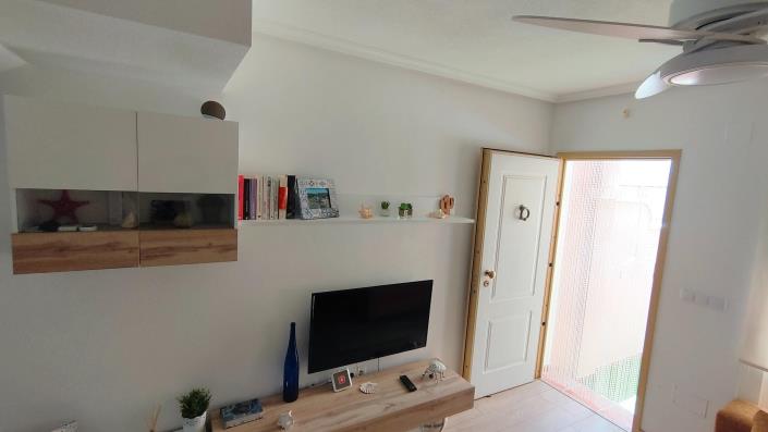 Image No.20-3 Bed House for sale