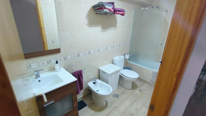 Image No.28-3 Bed House for sale