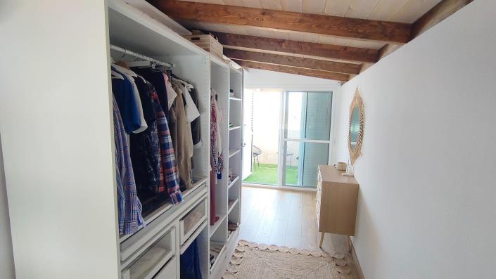 Image No.38-3 Bed House for sale