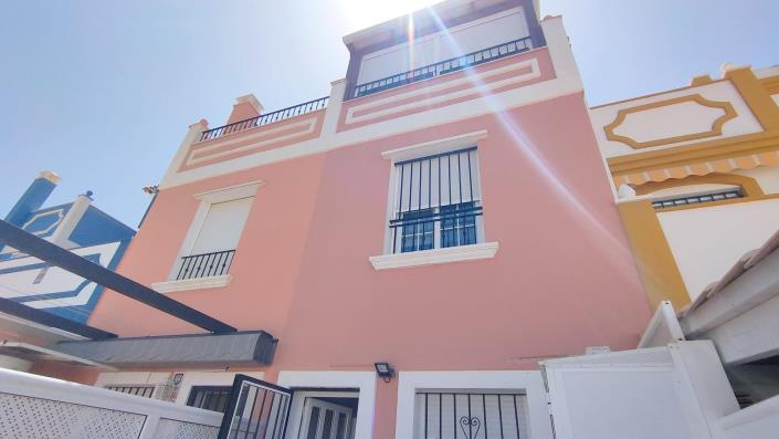 Image No.55-3 Bed House for sale