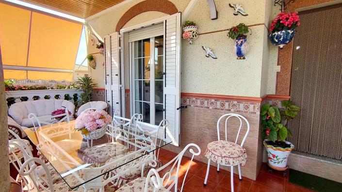 Image No.8-3 Bed Duplex for sale