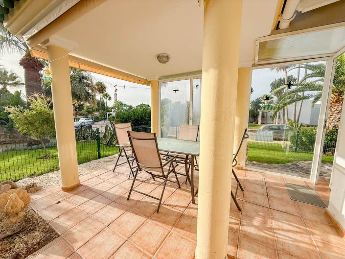 Image No.1-2 Bed House for sale