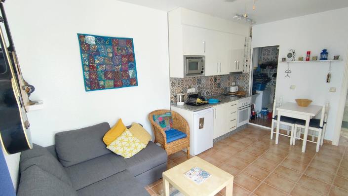 Image No.7-2 Bed House for sale