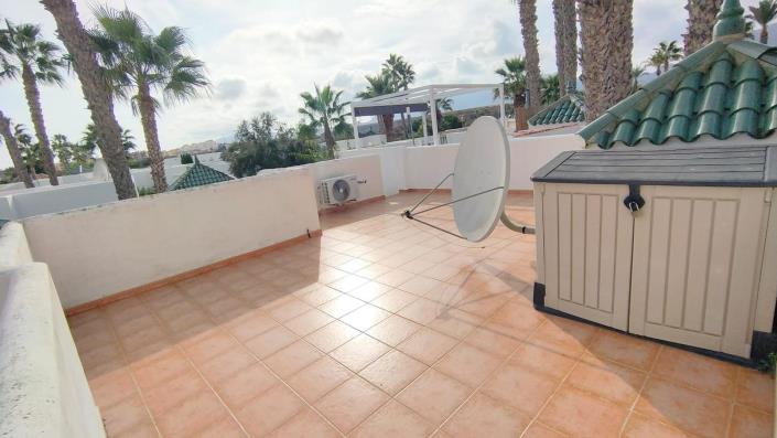 Image No.14-2 Bed House for sale