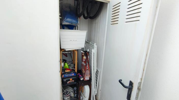 Image No.15-2 Bed House for sale