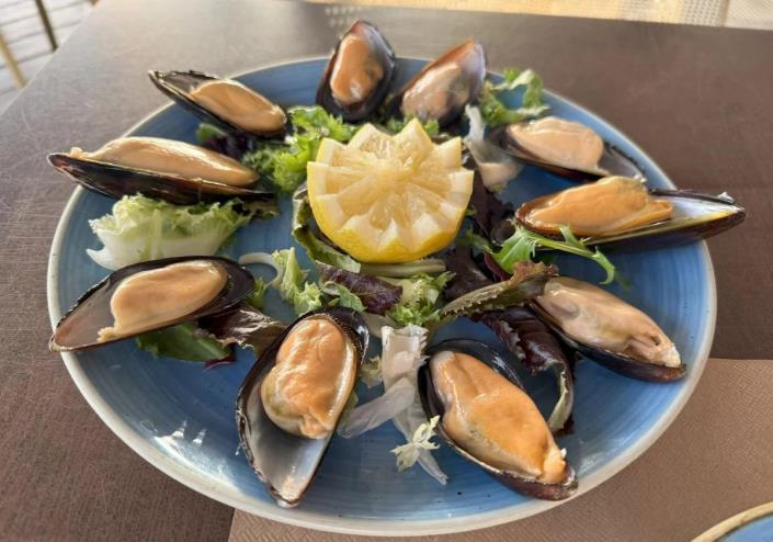 Image No.30-2 Bed House for sale