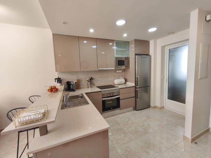 Image No.8-2 Bed Apartment for sale