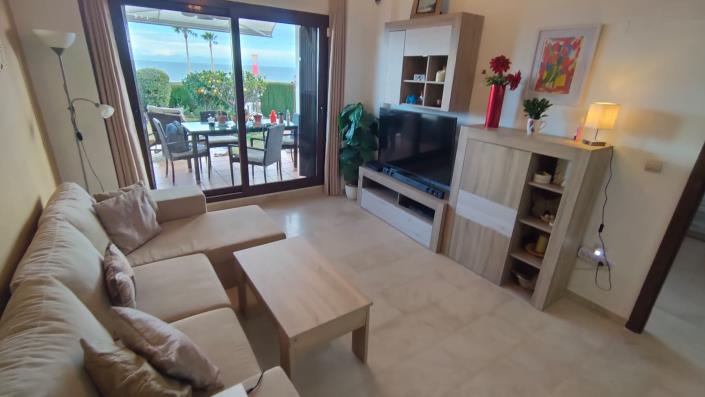 Image No.44-3 Bed Villa / Detached for sale