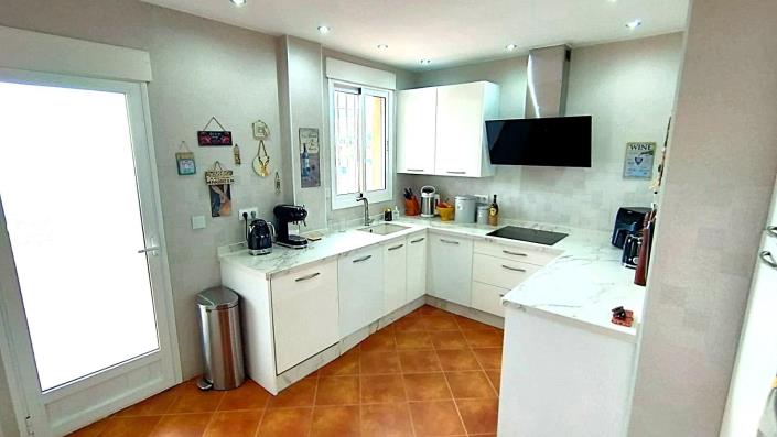 Image No.15-4 Bed Villa for sale